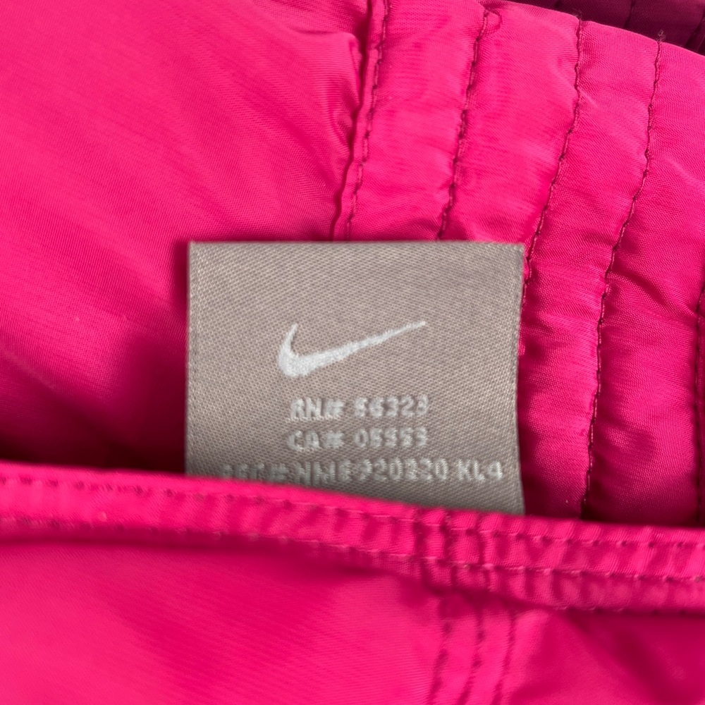 Nike Therma-FIT Puffer Vest Magenta/Light Pink Reversible Women’s Size Medium - Picture 9 of 16